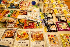 防災訓練9_ホーム非常食.jpg
